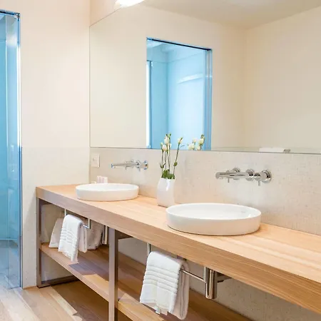 Casa 4*